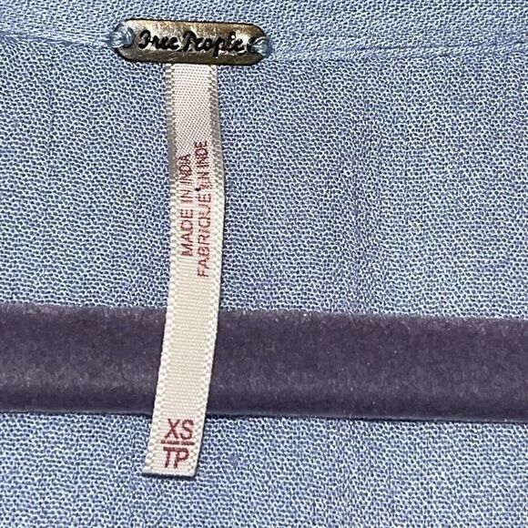 Free People Wishful Moments Neck Tie Blouse Top Wmn’s Sz XS Blue Embroidered LS - Picture 4 of 8